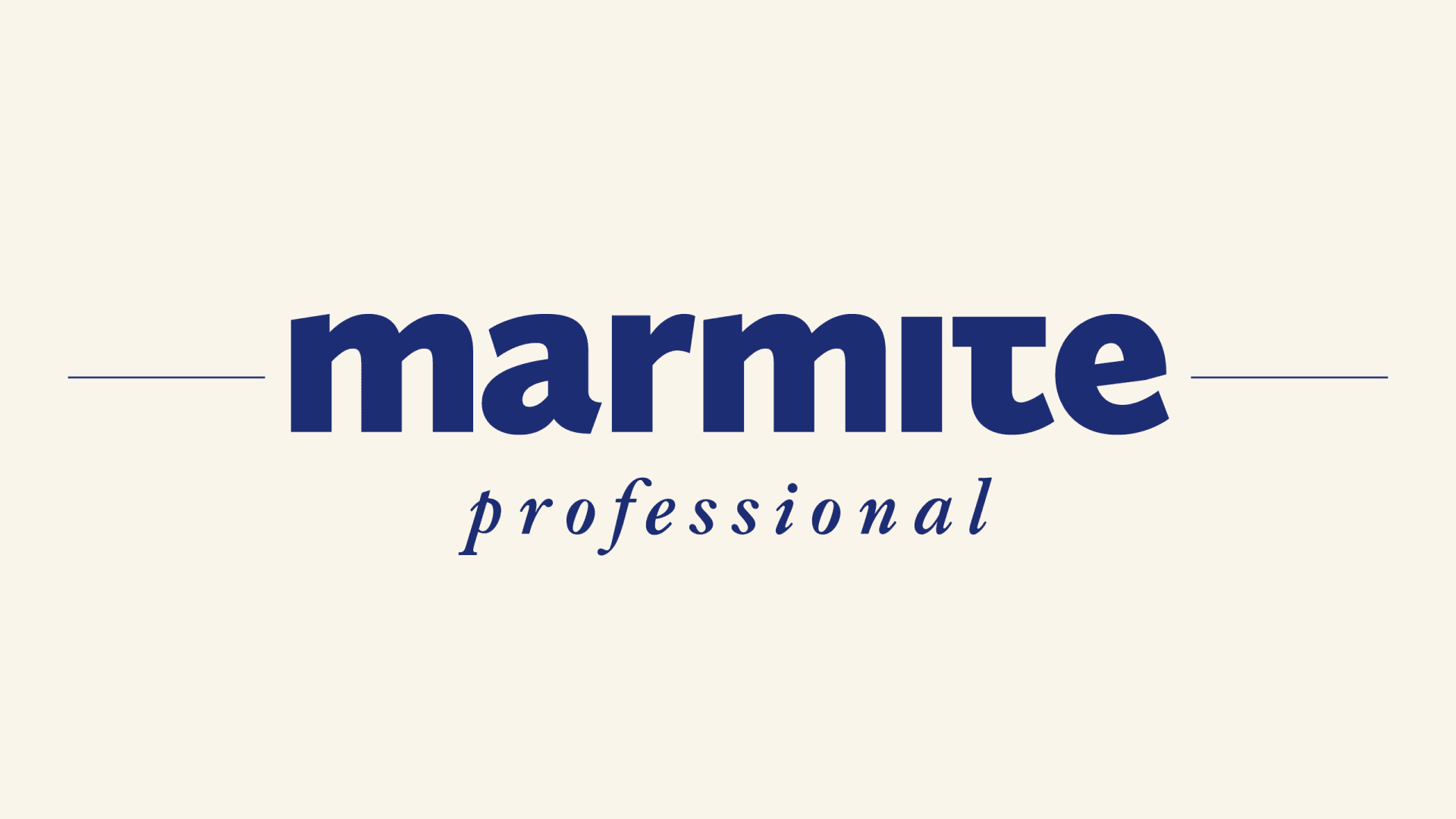 Das Bild zeigt die Wörter "marmite professional" in blauer Schrift auf einem hellbeigen Hintergrund, mit horizontalen Linien, die sich auf beiden Seiten des Topfes erstrecken.