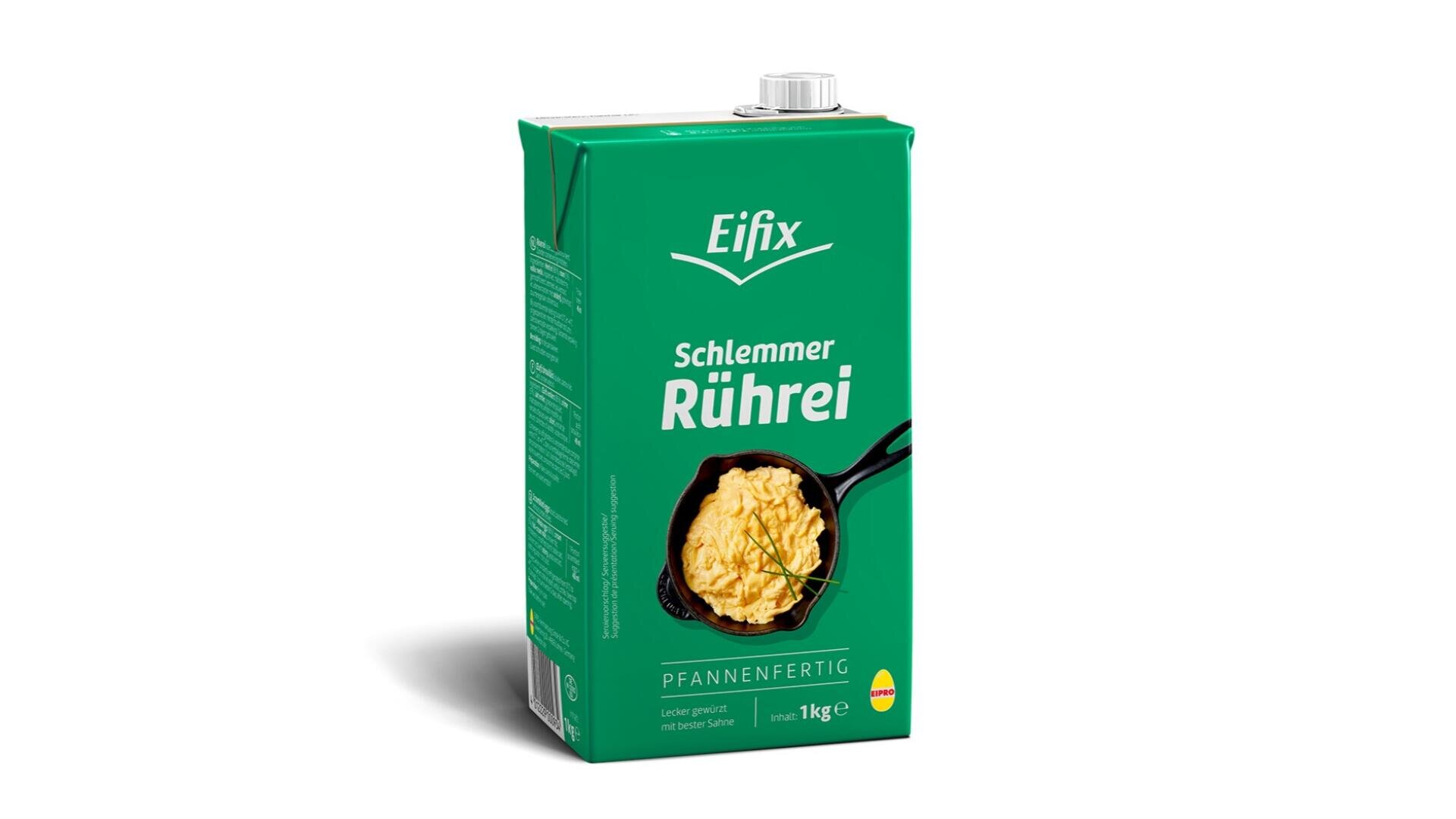 Ein grüner Verpackung mit der Aufschrift Eifix Schlemmer Rührei, auf dem ein Rührei in einer Pfanne abgebildet ist. Die Verpackung fasst 1 kg pfannenfertiges Rührei.